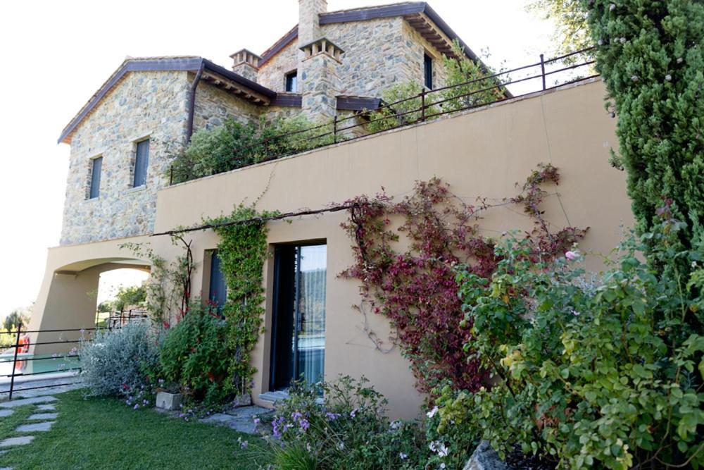 Villa Privata Con Piscina A Riparbella Castellina Marittima Bagian luar foto